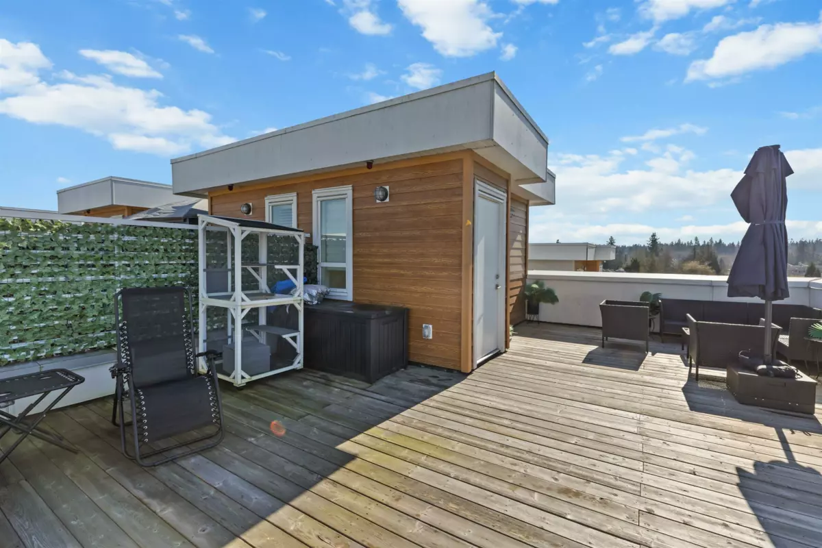 Staircase Photo of 22 19628 55a Avenue, Langley, BC