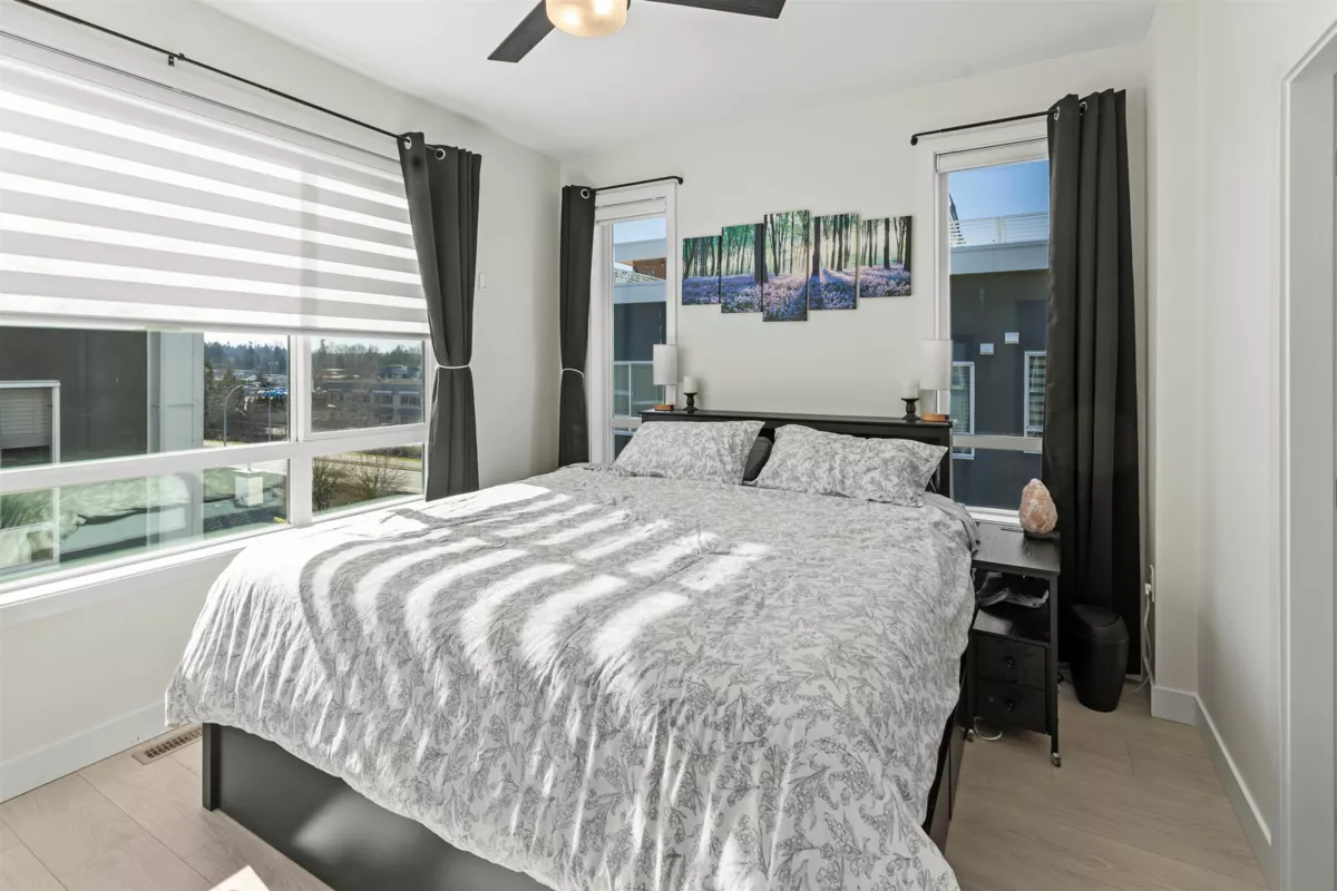 Walk-In Closet Photo of 22 19628 55a Avenue, Langley, BC