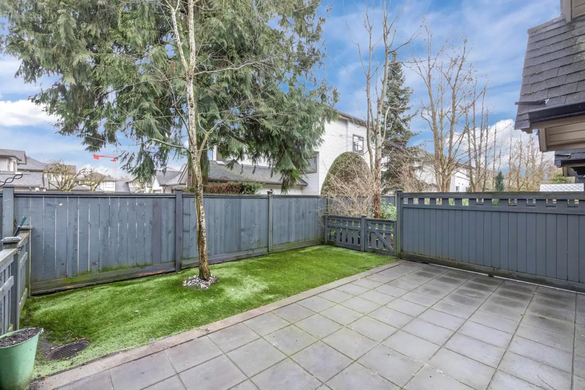 Entry Foyer Photo of 30 19095 Mitchell Road, Pitt Meadows, BC