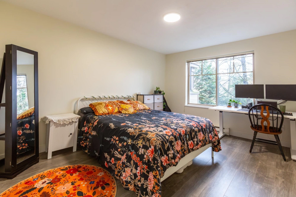 Bedroom 2 Photo of 230 27358 32 Avenue, Langley, BC