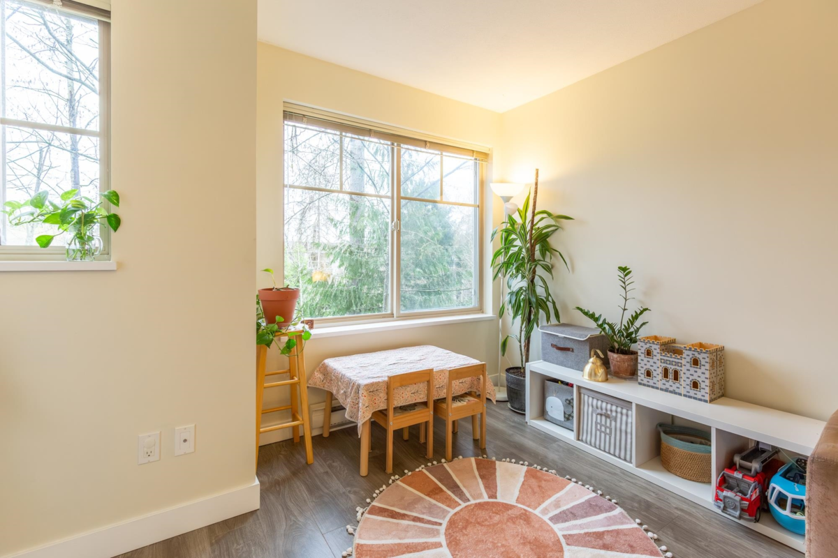 Breakfast Nook Photo of 230 27358 32 Avenue, Langley, BC