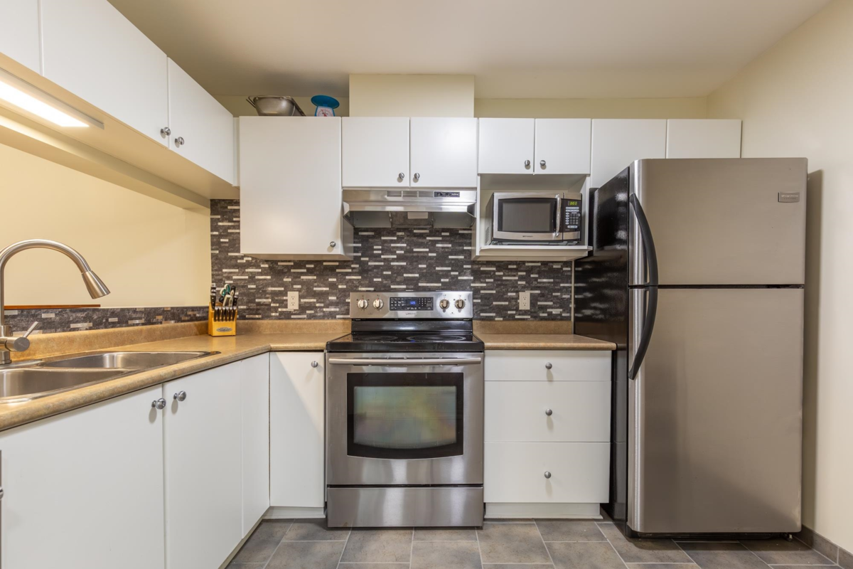 Dining Area Photo of 230 27358 32 Avenue, Langley, BC