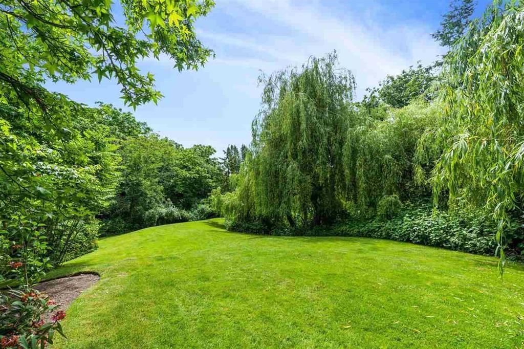 Laundry Room Photo of 230 27358 32 Avenue, Langley, BC