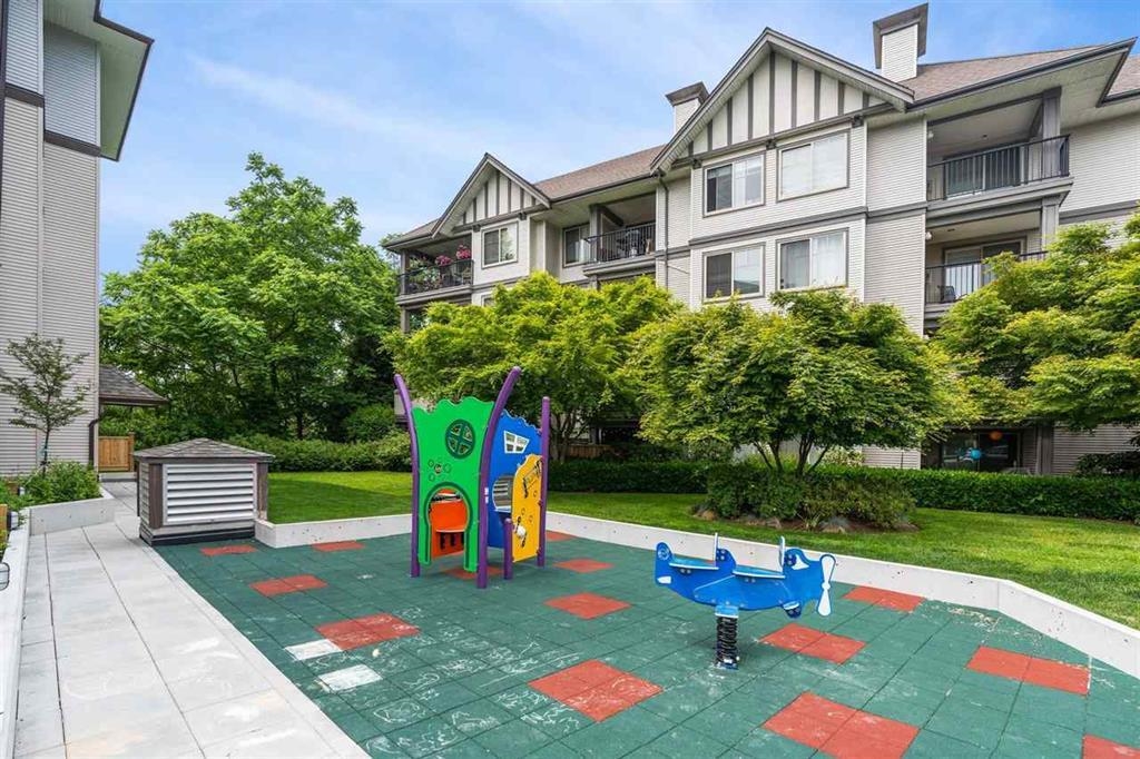 Mudroom Photo of 230 27358 32 Avenue, Langley, BC