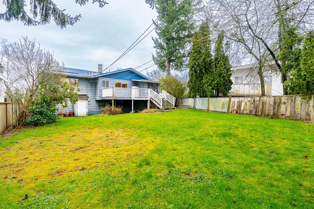 Garden / Landscaping Photo of 15058 Robin Crescent, Surrey, BC