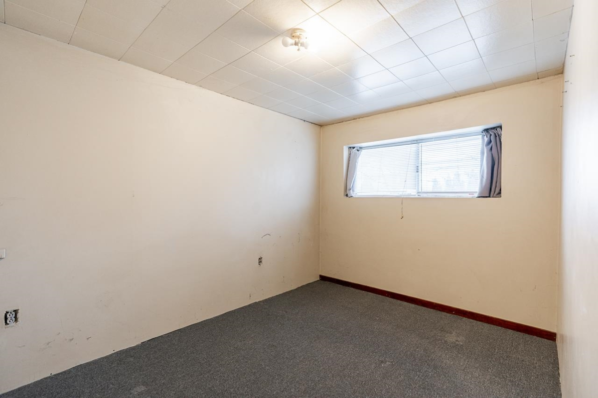 Hallway Photo of 15058 Robin Crescent, Surrey, BC