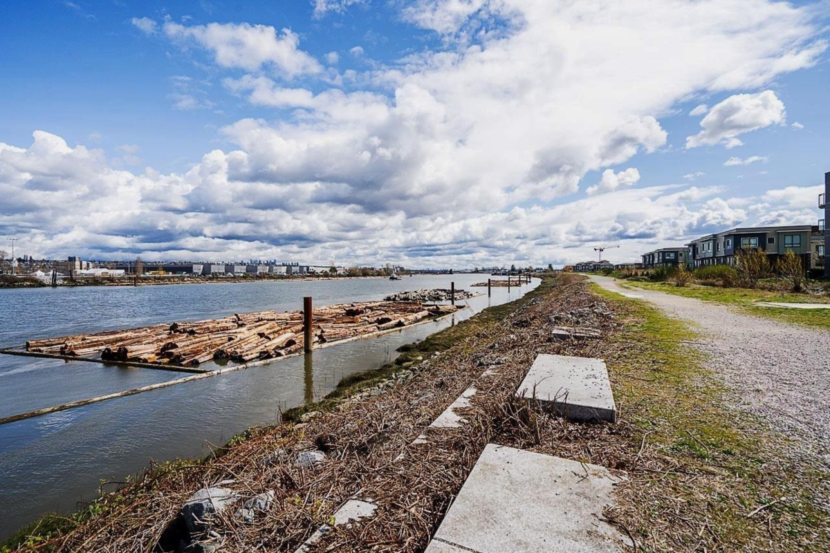Playground / Recreational Area Near 212 10155 River Drive, Richmond, BC