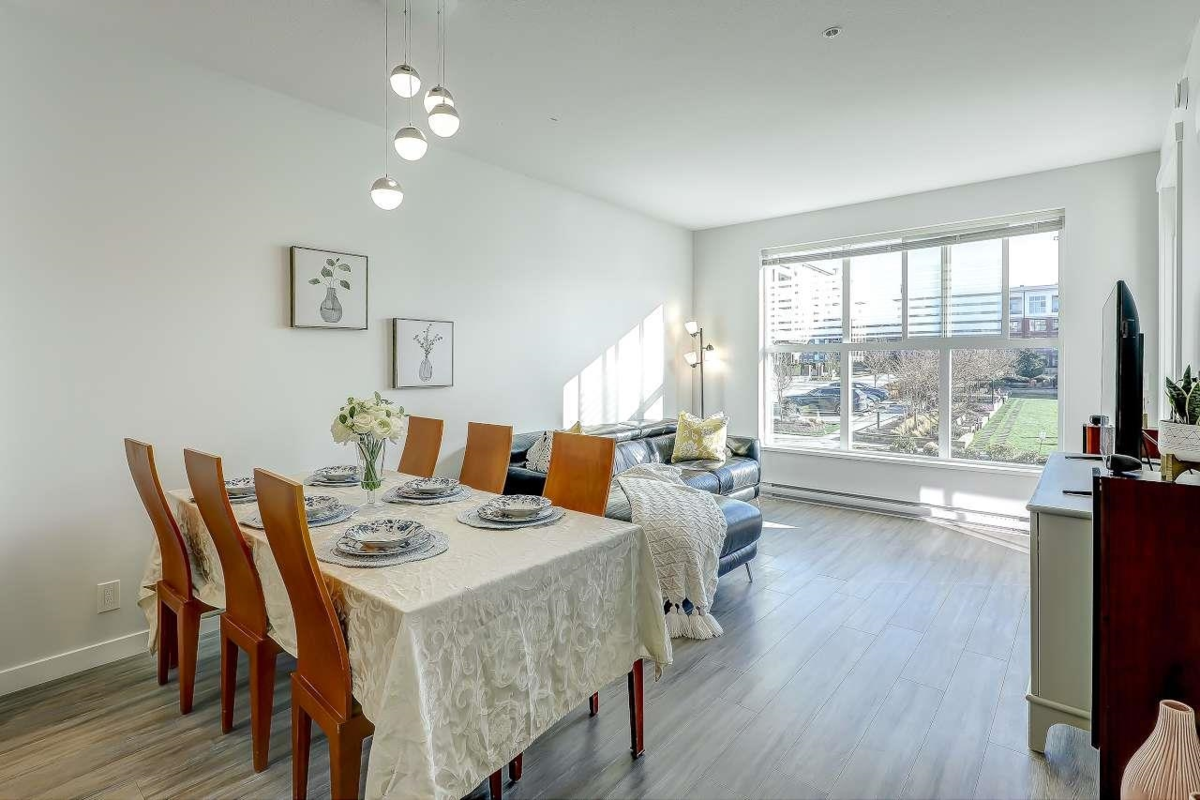 Family Room Photo of b220 8150 207 Street, Langley, BC