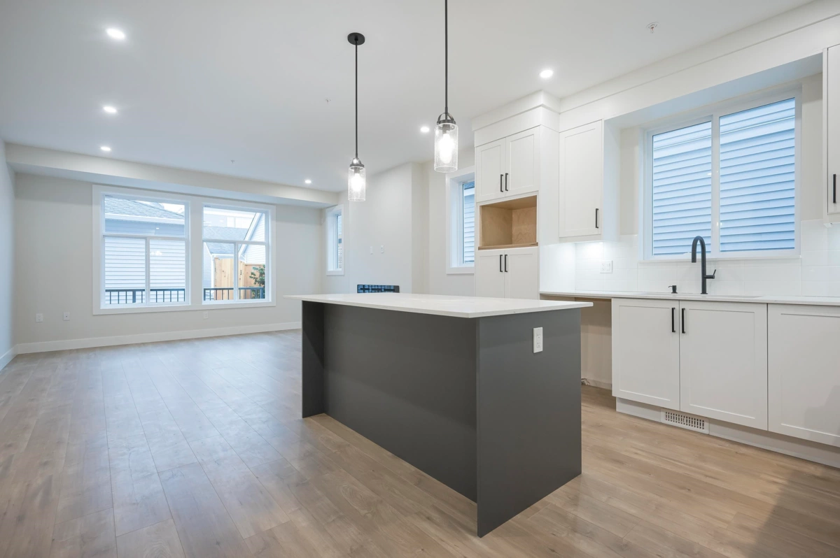 Family Room Photo of 20516 76a Avenue, Langley, BC