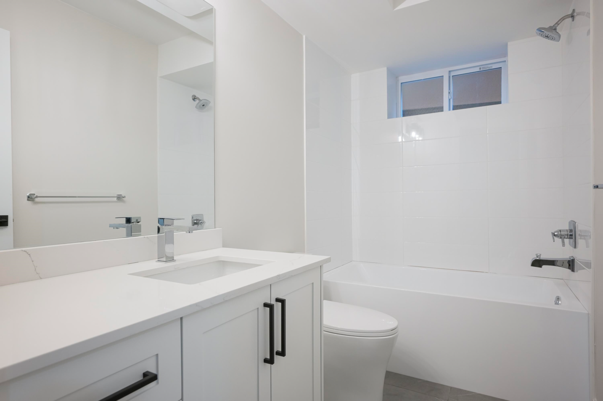 Outdoor Kitchen Photo of 20516 76a Avenue, Langley, BC