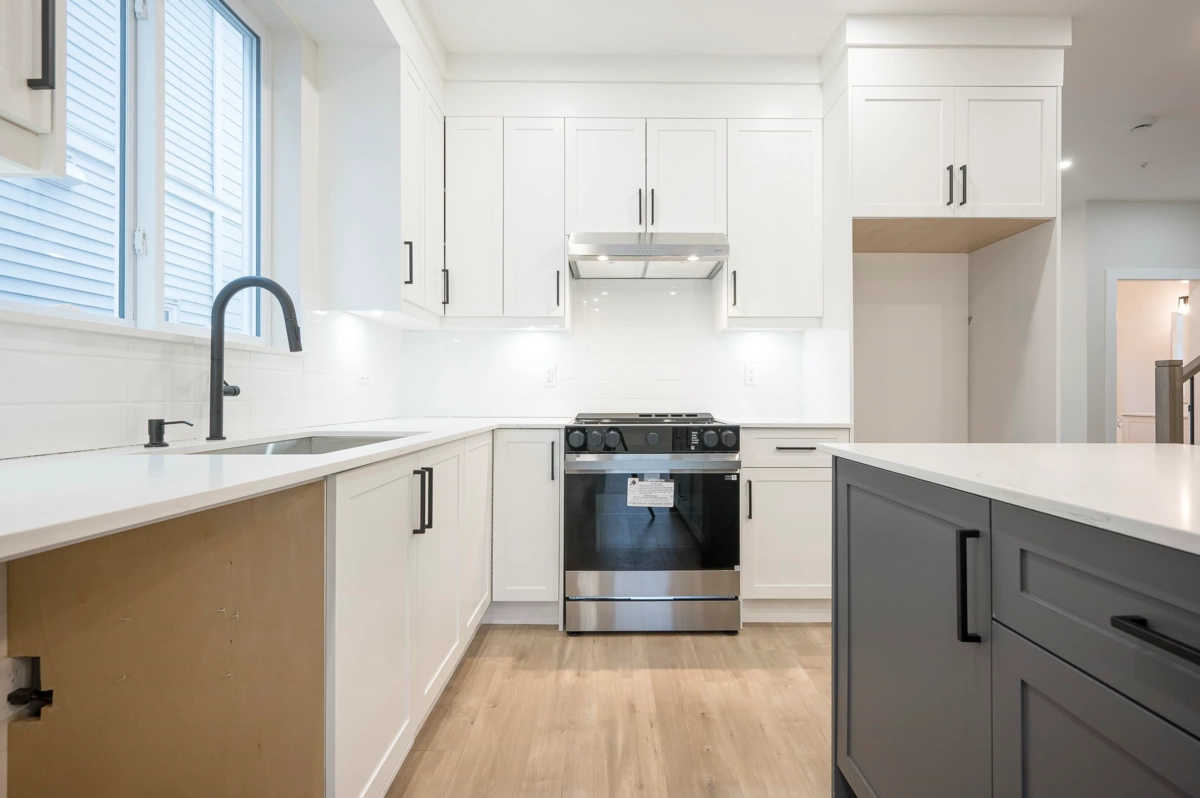 Pantry Photo of 20516 76a Avenue, Langley, BC