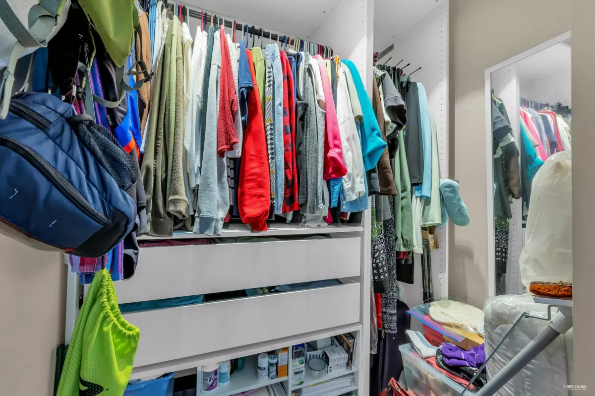 Hallway Photo of 403 2970 Princess Crescent, Coquitlam, BC