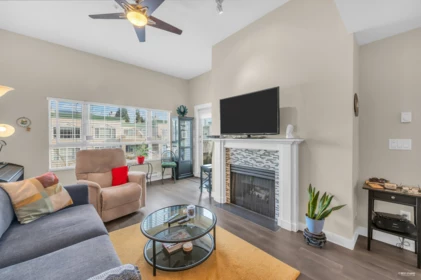 403 2970 Princess Crescent, Coquitlam, BC, Westwood Plateau — 1 bed apartment/condo for sale