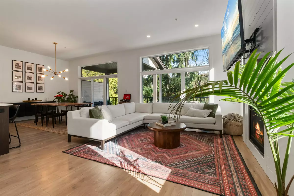 Family Room Photo of B 50249 Luna Place, Chilliwack, BC