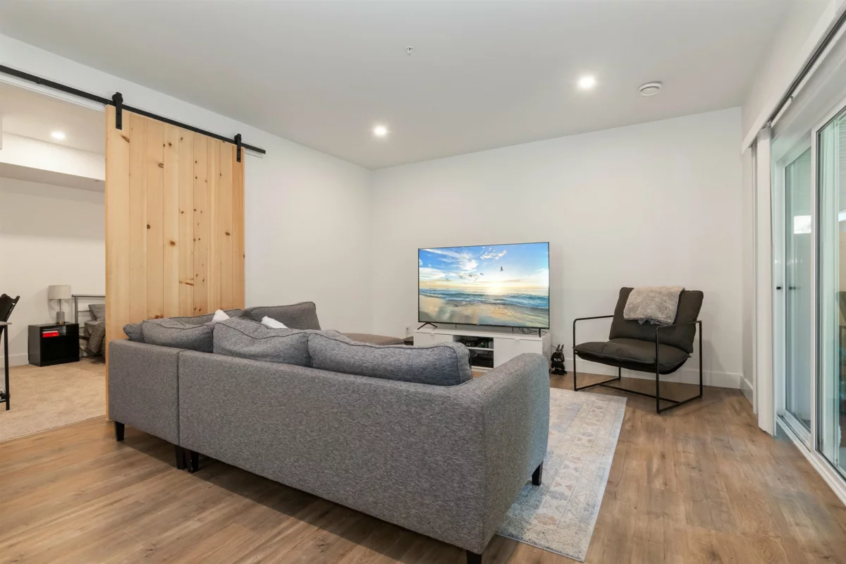 Garage Interior Photo of B 50249 Luna Place, Chilliwack, BC