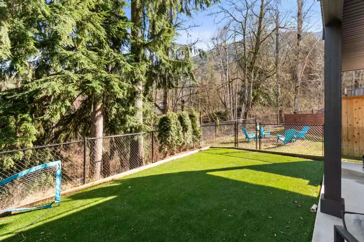 Hot Tub / Spa Photo of B 50249 Luna Place, Chilliwack, BC