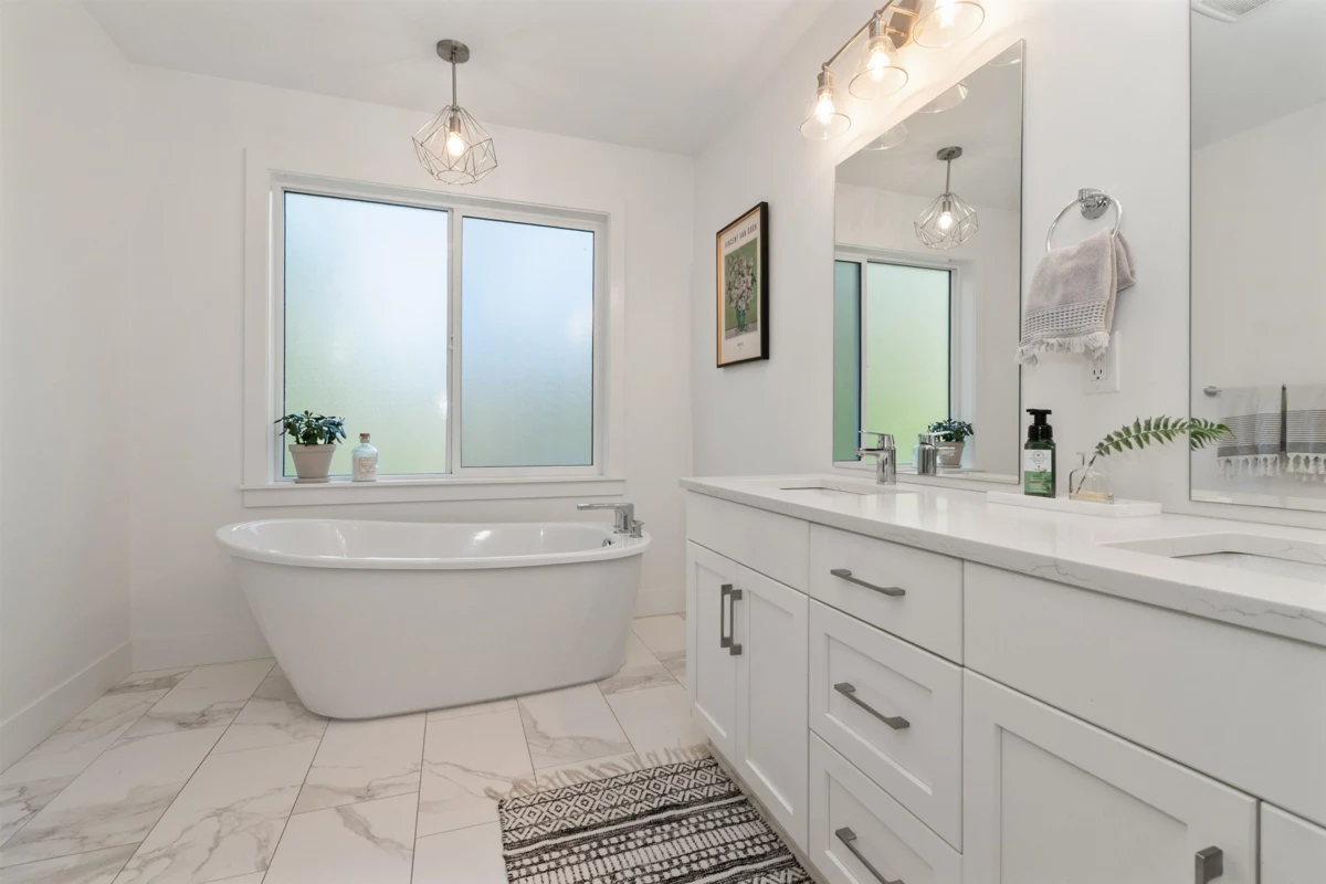 Powder Room Photo of B 50249 Luna Place, Chilliwack, BC