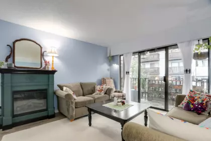 Breakfast Nook Photo of 314 170 E 3rd Street, North Vancouver, BC