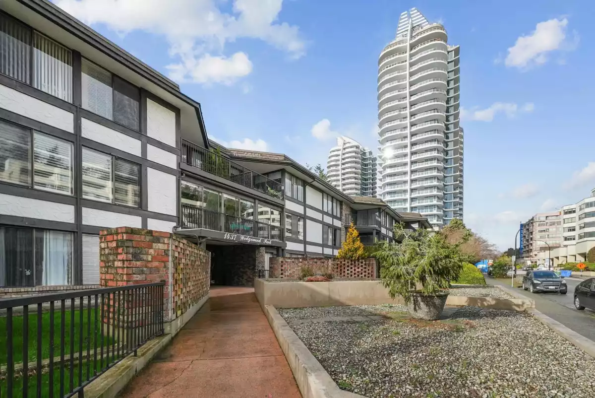 Loft / Bonus Room Photo of 308 1437 Foster Street, White Rock, BC
