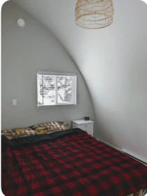 Primary Bedroom Photo of 46913 Laurel Place, Mission, BC