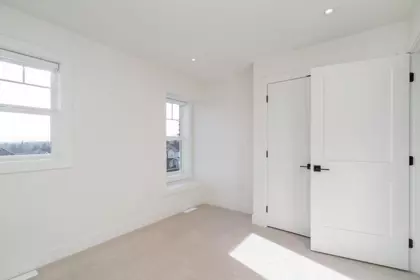 Basement Recreation Room Photo of 16711 16 Avenue, Surrey, BC