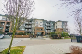 211 20058 Fraser Highway, Langley, BC