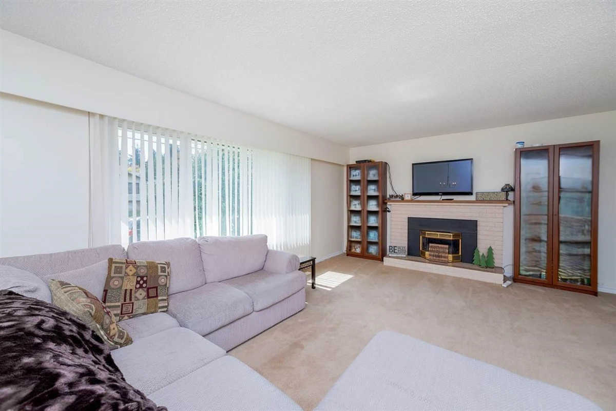 Family Room Photo of 11781 71a Avenue, Delta, BC