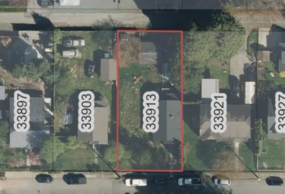 Primary Bedroom Photo of 33913 Pine Street, Abbotsford, BC