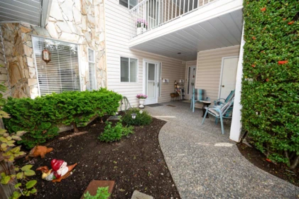 117 10584 153 Street, Surrey, BC, Surrey — Townhouse for sale
