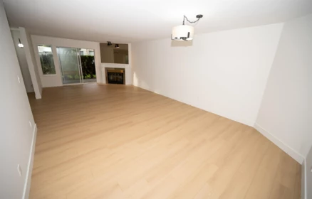 Guest Bathroom Photo of 117 10584 153 Street, Surrey, BC