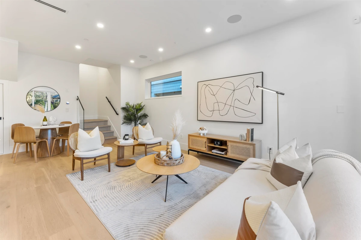 Family Room Photo of 1 2138 W 48th Avenue, Vancouver, BC