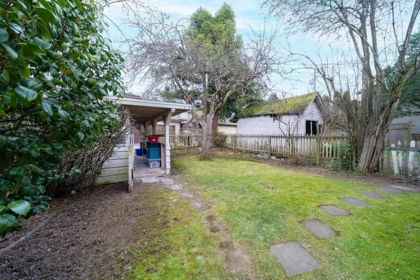 Garden / Landscaping Photo of 4663 W 15th Avenue, Vancouver, BC
