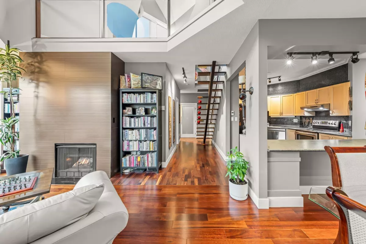 Family Room Photo of 418 1150 Quayside Drive, New Westminster, BC