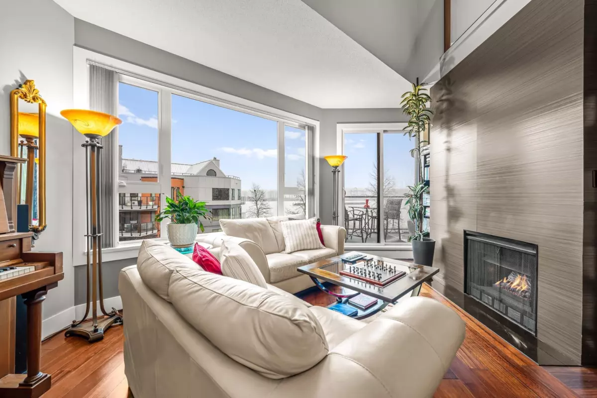 Living Room Photo of 418 1150 Quayside Drive, New Westminster, BC