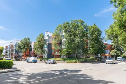 Aerial View of 418 1150 Quayside Drive, New Westminster, BC