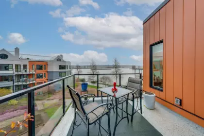Backyard Photo of 418 1150 Quayside Drive, New Westminster, BC