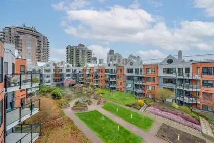 Garden / Landscaping Photo of 418 1150 Quayside Drive, New Westminster, BC