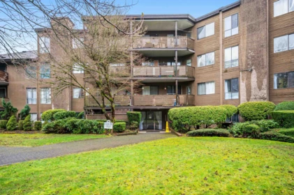 302 10662 151a Street, Surrey, BC, Surrey — Apartment/Condo for sale