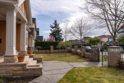 Front Yard Photo of 8038 Selkirk Street, Vancouver, BC