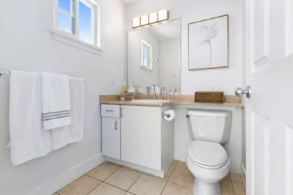 Powder Room Photo of 89 35287 Old Yale Road, Abbotsford, BC