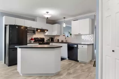 8 6480 Vedder Road, Chilliwack, BC, Chilliwack — Townhouse for sale