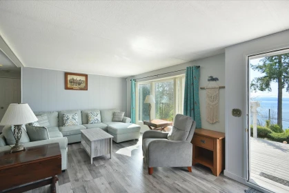 Family Room Photo of 5218 Sunshine Coast Highway, Sechelt, BC
