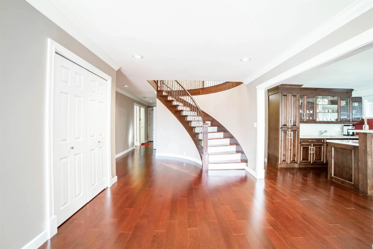 Living Room Photo of 6970 Willingdon Avenue, Burnaby, BC