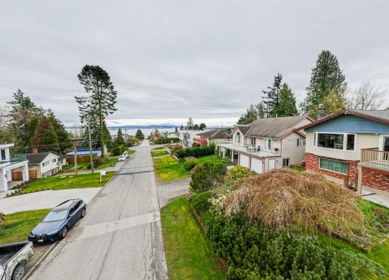 Fitness Center Photo Near 1243 Parker Street, White Rock, BC