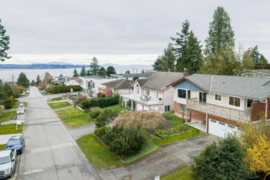 1243 Parker Street, White Rock, BC