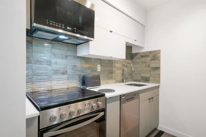 Kitchen Photo of 208 2119 Bellevue Avenue, West Vancouver, BC