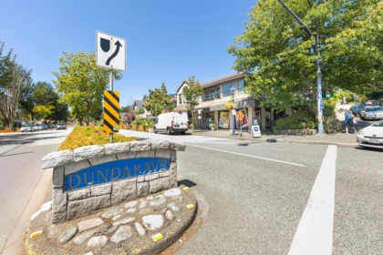 Staircase Photo of 208 2119 Bellevue Avenue, West Vancouver, BC