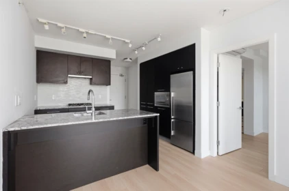 Kitchen Photo of 610 6180 Cooney Road, Richmond, BC