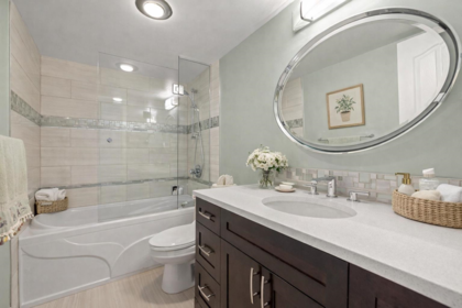 Primary Bathroom Photo of 703 2167 Bellevue Avenue, West Vancouver, BC