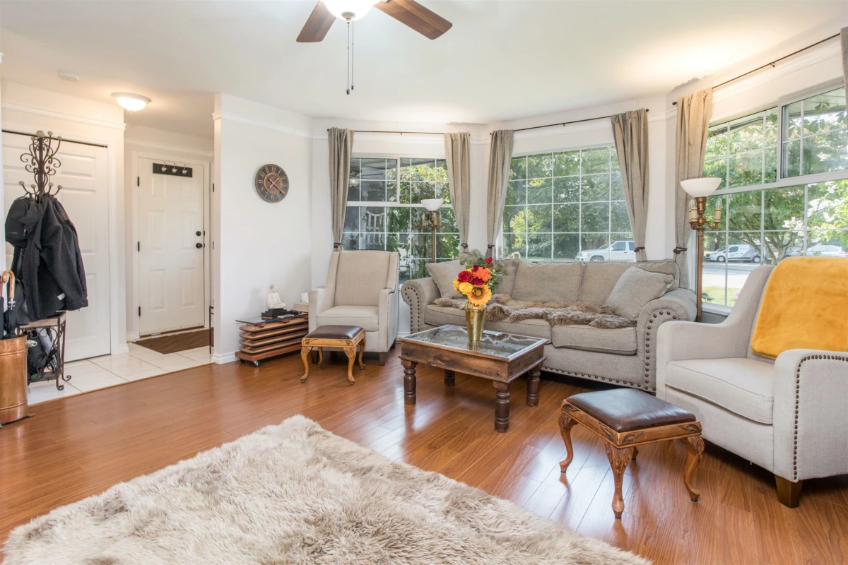 Dining Area Photo of 12388 Nikola Street, Pitt Meadows, BC